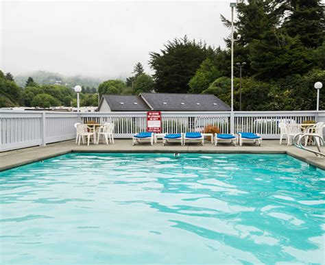 brookings oregon hotels pet friendly|The 10 best pet